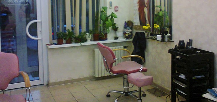 Beauty salon &quot;glamor&quot;. sign up to the master at a discount. promotions in odessa beauty salons.