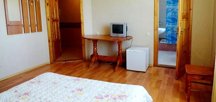 Номер у дитячому таборі «California English Camp» в Кароліно-Бугаз. Приїжджайте зі знижкою.