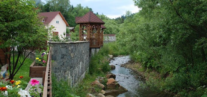«ДиАнна» – лечебно-оздоровительный комплекс в Сходнице. Недорогой отдых в Карпатах. забронировать отель в Карпатах со скидкой. Скидки в отелях Карпат.
