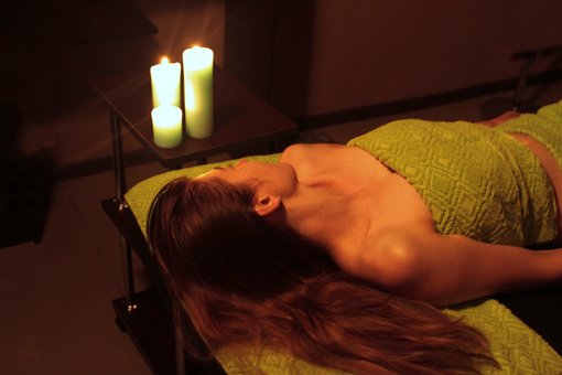 SPA масаж у студії краси «Li studio» у Львові. Робіть зі знижкою.