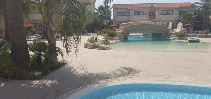 Crown Resorts Henipa 3* Hotel Larnaca Cyprus