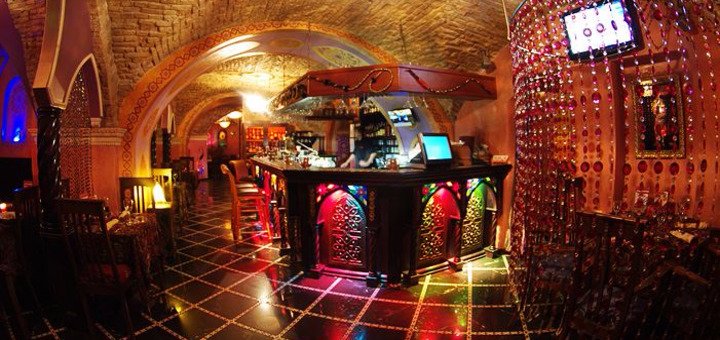 Marrakesh restaurant. visit with a discount