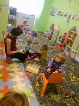 Foreign language for kids in kindergarten "Lollipops" in Dnipro. Enroll the child in the kindergarten at a discount.