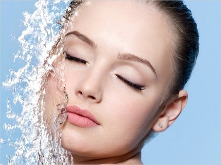 Біоревіталізація шкіри в салоні Calendula-Beauty-Room у Броварах. Записуйтесь до косметолога за знижкою.