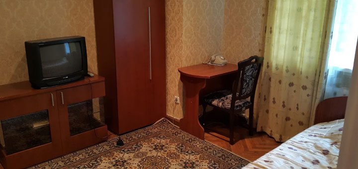 Номер в отеле Министерства внутренних дел Украины в Киеве. Забронировать  номер со скидкой. Недорогие отели в Киеве.