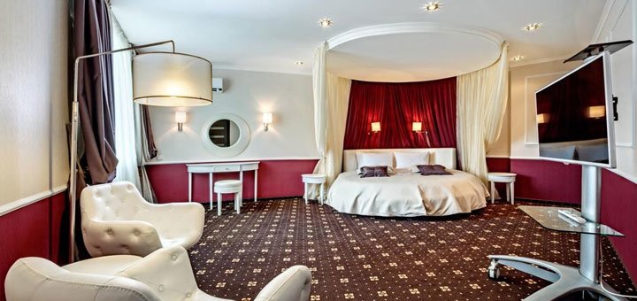 Room at the Bratislava hotel in Kiev. Book a room at the Bratislava hotel at a discount. Hotels in Kiev near the metro.