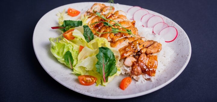 Pan-Asian restaurant Moyogi in Lviv. Visit for promotion 12