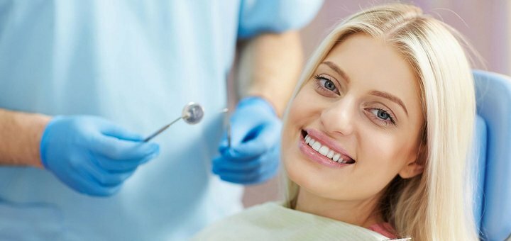 Professional teeth cleaning dentist Maxim Rudoy in Odessa. Sign up for the promotion.