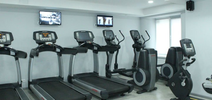 Cardio zone in the fitness club "Fitness House" in Vinnitsa. Buy gym memberships for a promotion.