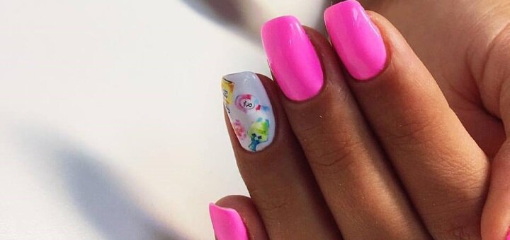 Discounts on nail extension in maximum beauty salon