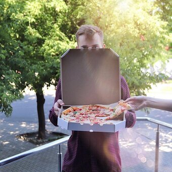 Сервис доставки пиццы в «Pizza Lovers» в Николаеве. Заказывайте со скидкой