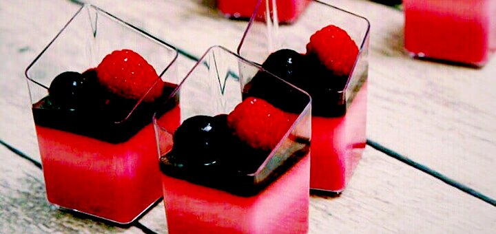Promotions for services in the vatsak confectionery shop