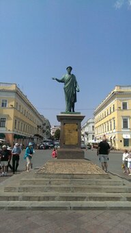 &quot;monument to duke de richelieu&quot;