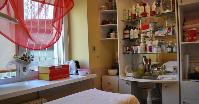 Promotional offers for cosmetologist services in poltava dong fan salon