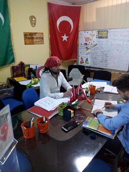 Мовні курси в навчальному центру istanbul в києві. сплачуйте заняття зі знижкою.