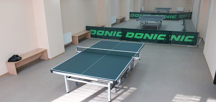 Интерьер клуба настольного тенниса «Top Spin»