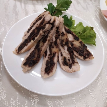 Leo Cafe in Kryvyi Rih. Inexpensive.