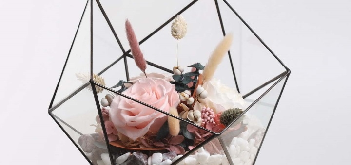 Flower arrangements from the «Floretta» company. promotion order.