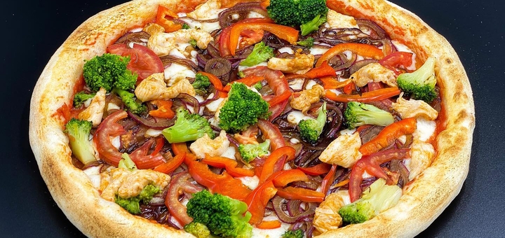 Ресторан японской и итальянской кухни SushiPizza by La Spezia в Сумах. Недорого