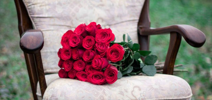 Доставка еквадорських троянд «FlorumFlos» у Вінниці. Замовляйте живі троянди по акції.
