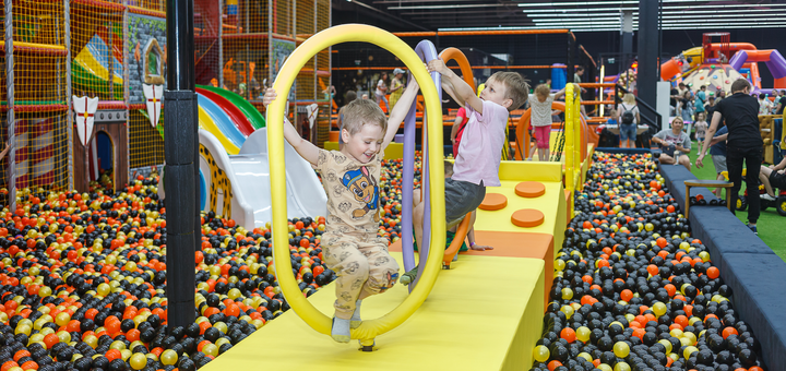 Children's entertainment park Fly Kids on Zdolbunovskaya. Visit for promotion 35