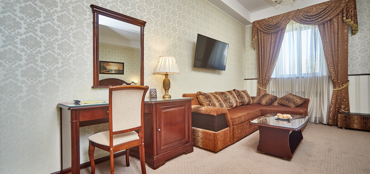 Discounts on holidays at the Royal Street Hotel 63
