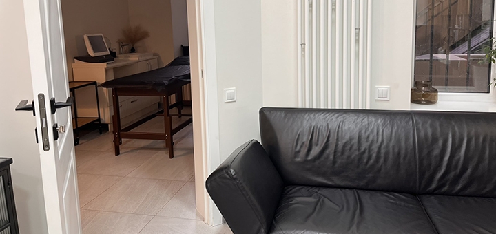 Cabinet of hardware cosmetology. Visit for promotion 1