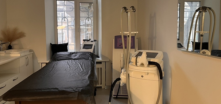 Cabinet of hardware cosmetology. Visit for promotion 2