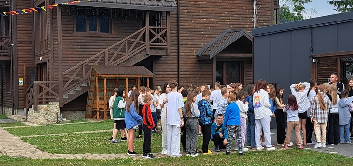 Дитячий табір River Camp у Микуличині. Відвідуйте по акції 40