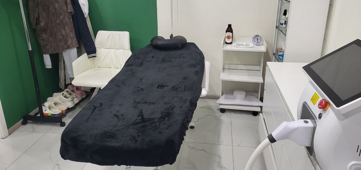 Massage therapist Roman Karnaukh. Visit with a special offer of 5