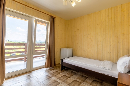 Halas Hotel в Солотвино. Відвідуйте по акції 61