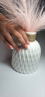 Manicurist Elena. Visit with a special offer of 16.