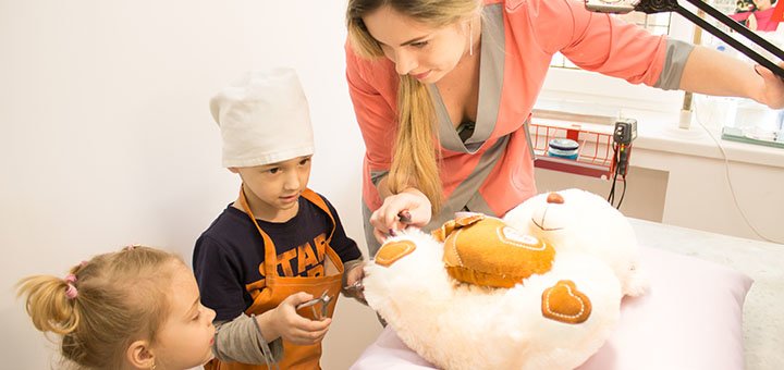 Acquaintance with the profession of a veterinarian at the Prokhvost center in the Dnieper. Bring your pet to the appointment at a discount.
