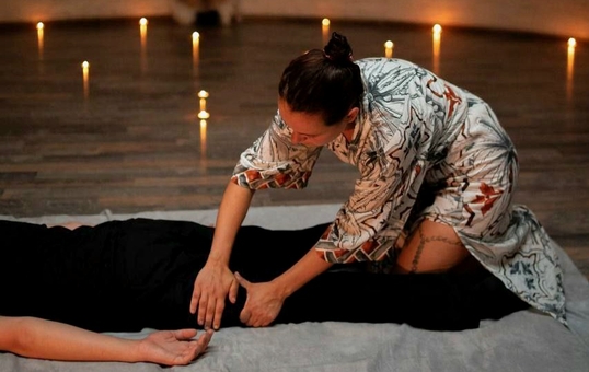 Hlyboka Body Therapy Space. Visit with a 10% discount.