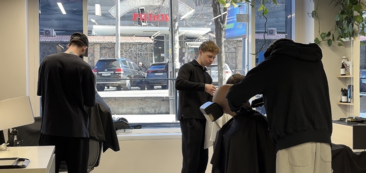Kim's Barbershop. Visit with a special offer of 4.