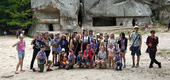 Mountain Adventures Children's Camp. Visit with a special offer of 7