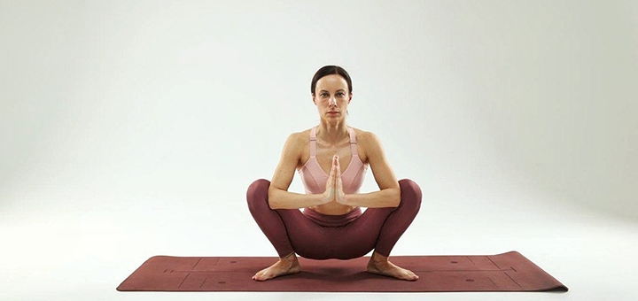 Moona Yin Yoga online classes. Take advantage of the 8% discount.