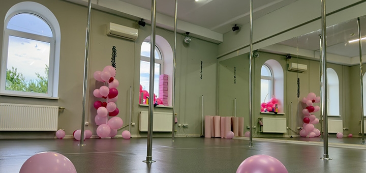 Студія танцю на пілоні Pole Stars Studio. Відвідуйте по акції 3
