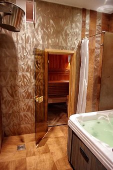 Hydromassage in the bath complex "Aroma Sauna" in Kiev. Sign up for spa treatments for a promotion.