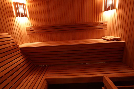 Finnish sauna in the bath complex "Aroma Sauna" in Kiev. Sign up for spa treatments at a discount.