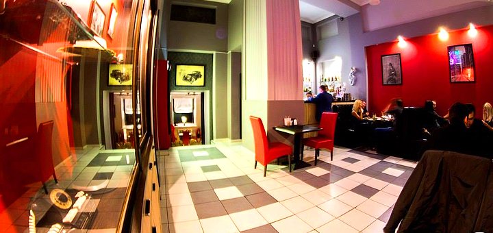 Discounts on pasta at al capone restaurant