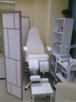 Pedicure and podiatry services at the Figura beauty salon in Kryvyi Rih. Sign up for the procedure at a discount.