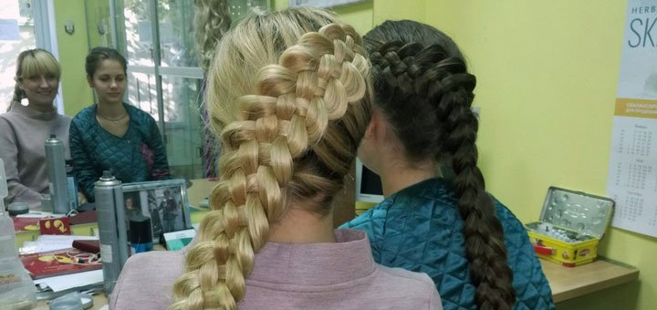 Плетение кос, прически и укладки в студии «ZлатовлаСка» со скидкой