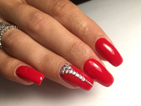 Classic manicure in the Beauty Pro salon in Kharkov. Order with a discount