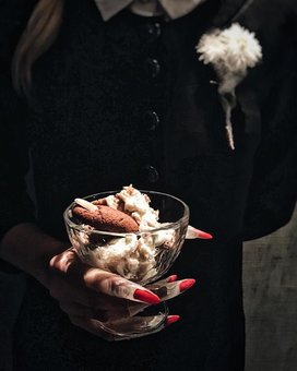 Кофейня «I Feel Espresso bar» в Кривом Роге. Заказывайте десерт по акции.