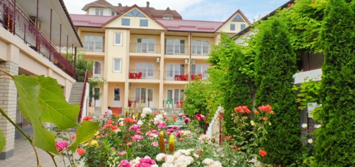 Discounts for rest in the boarding house romantica3