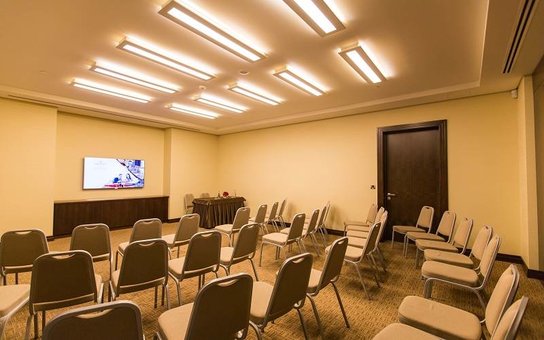 Конференц-зал в отеле «Premier Palace Hotel Kharkiv» во Львове. Забронировать номер по акции