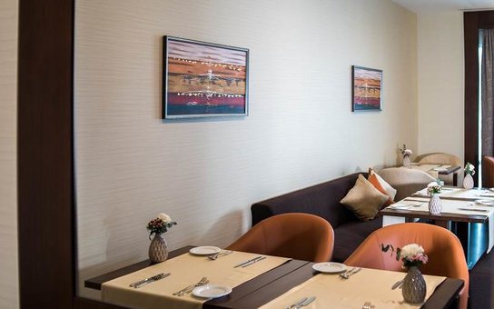 Ресторан в отеле «Premier Palace Hotel Kharkiv» во Львове. Снять номер недорого