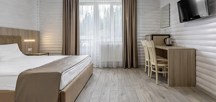 https://cdn1.superdeal.ua/uploaded/merchant_pages/24350/images/original/lyuks-2025-06-1920x1280.jpg