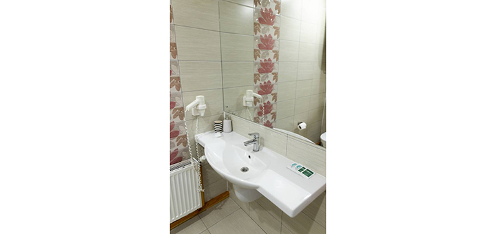 https://cdn1.superdeal.ua/uploaded/merchant_pages/24691/images/original/room-13-24_3.jpg